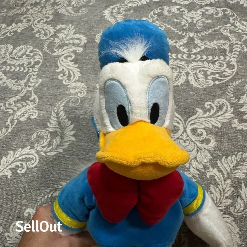 Disney Store Exclusive Donald Duck Plush Toy Medium 14-24 in